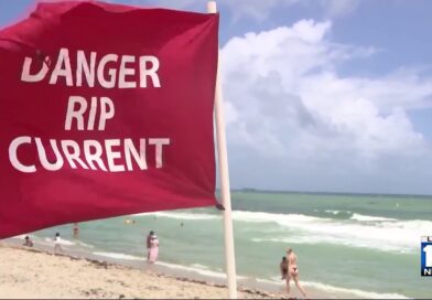 Correntes marinhas fortes causam mais de 50 resgates nas praias do sul da Flórida no feriado