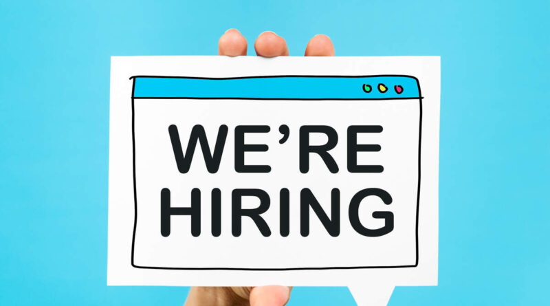 Trabalhadores na Flórida representando o crescimento do mercado de trabalho em 2025