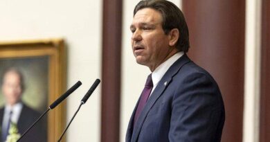 DeSantis assina novo mapa congressional na Flórida