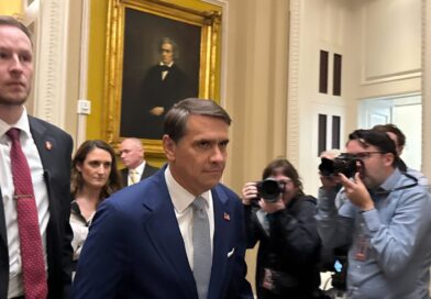 Flórida gasta US$ 460 milhões em aplicação de imigração