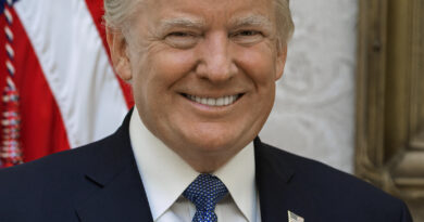 Trump encontra apoiadores na Flórida em comício para idosos