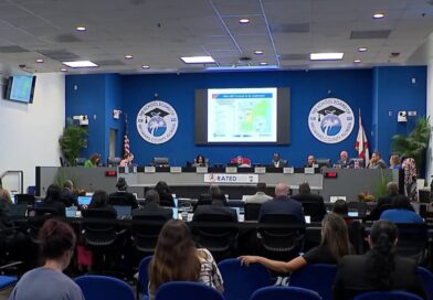 Reunião do conselho escolar de Broward discute fechamento de escolas