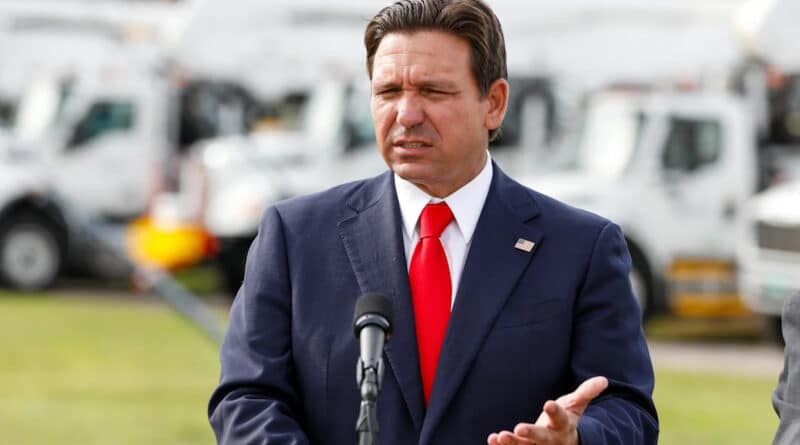 Urnas de votação na Flórida para a Emenda 3 sobre redução de imposto predial