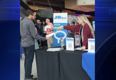 Feira de empregos no Amerant Bank Arena em Sunrise